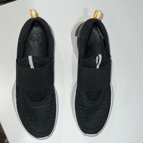 Sorel Kinetic Impact Sneakers - Stylish and Lightweight, Size 9.5 - Picture 5 of 12